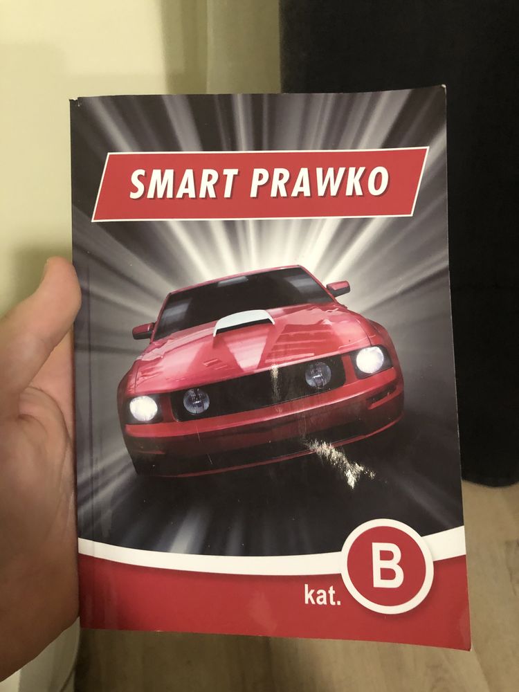 Sprzedam dwie książki z zasadami ruchu drogowego