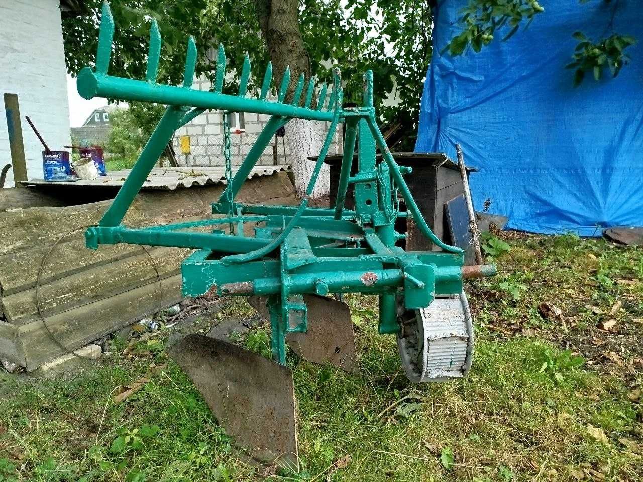 Плуг до трактора моделі Т25 "+китайці"