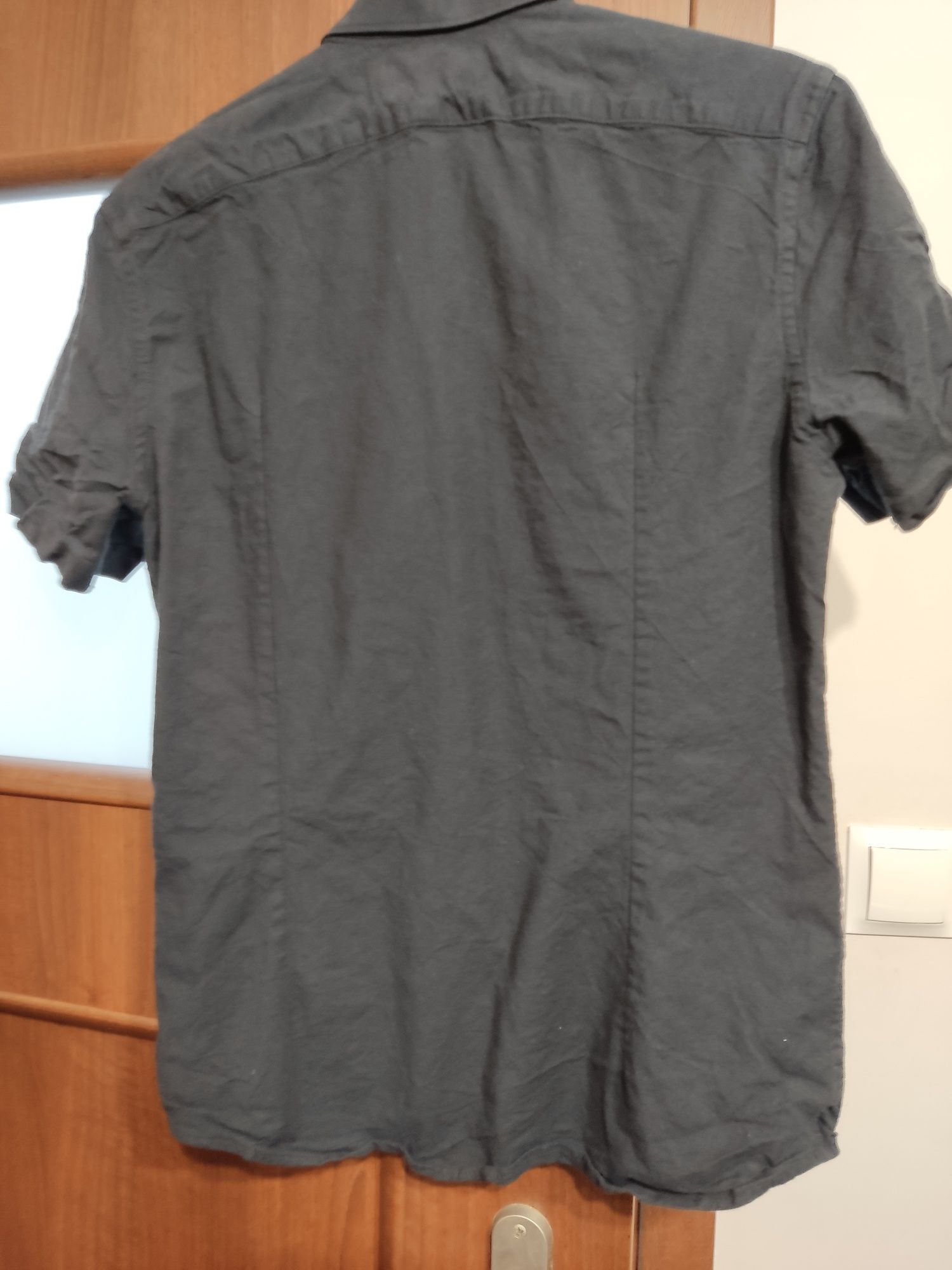 Czarna koszula XS chłopięca krótki rękaw slim fit Reserved