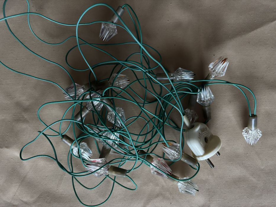 Гірлянда на ялинку