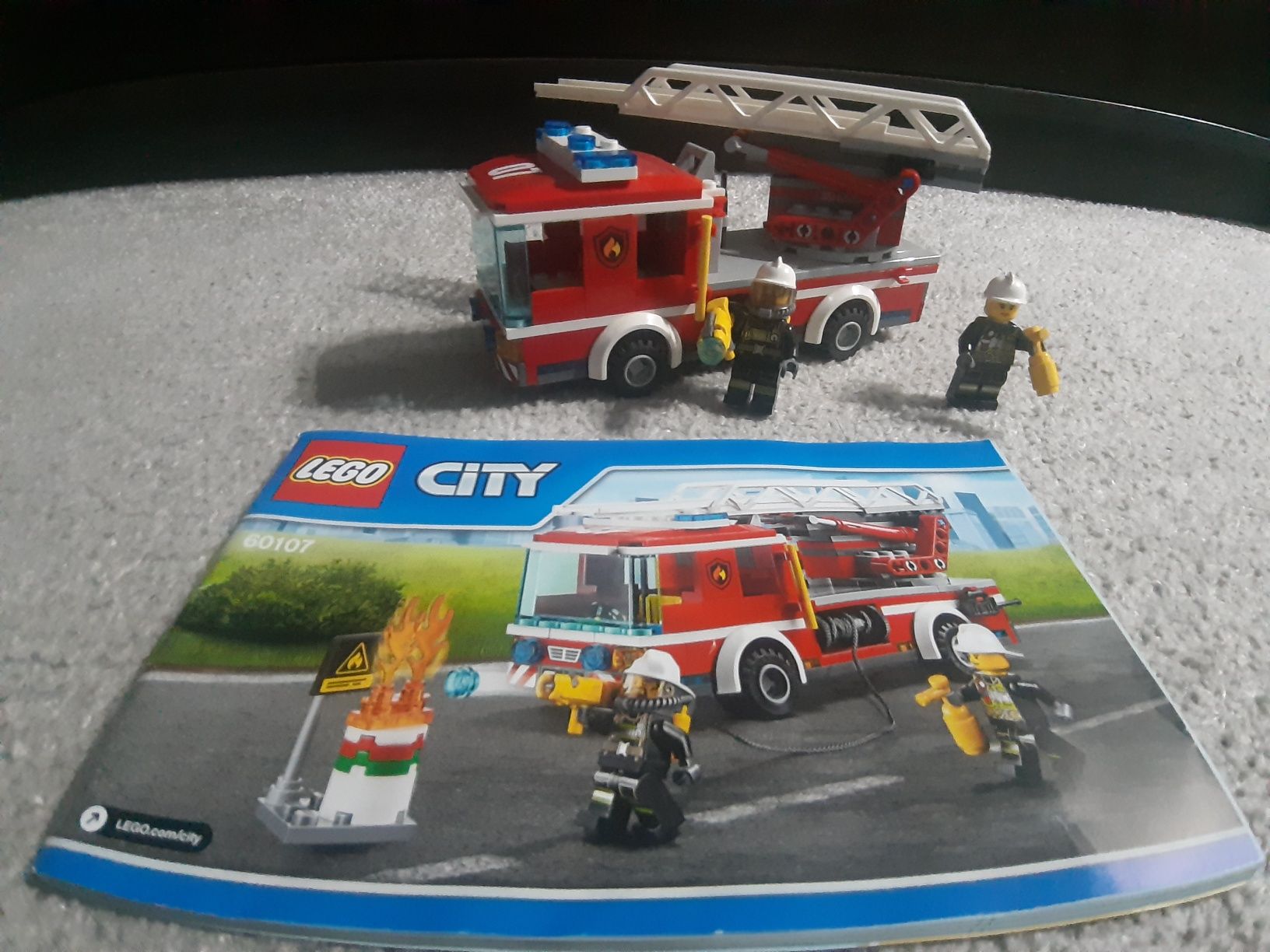 Lego city 60107 wóz strażacki