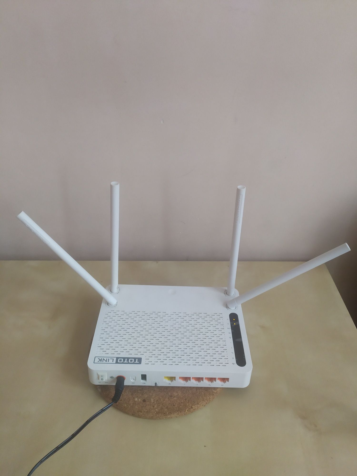 Reuter totolink, A3002RU