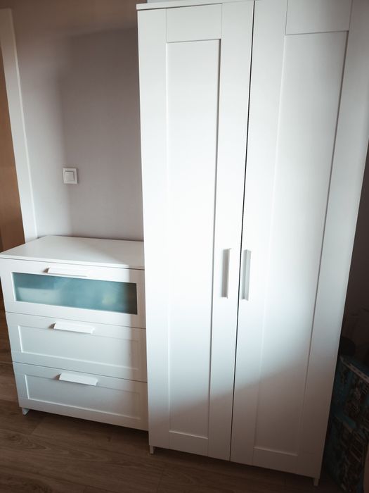 Meble białe Ikea Brimnes szafa komoda