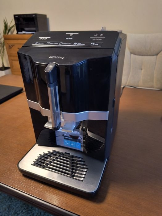 Кавомашина Simens EQ300