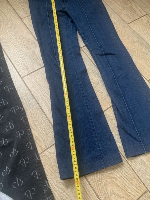 Джинси жіночі кльош