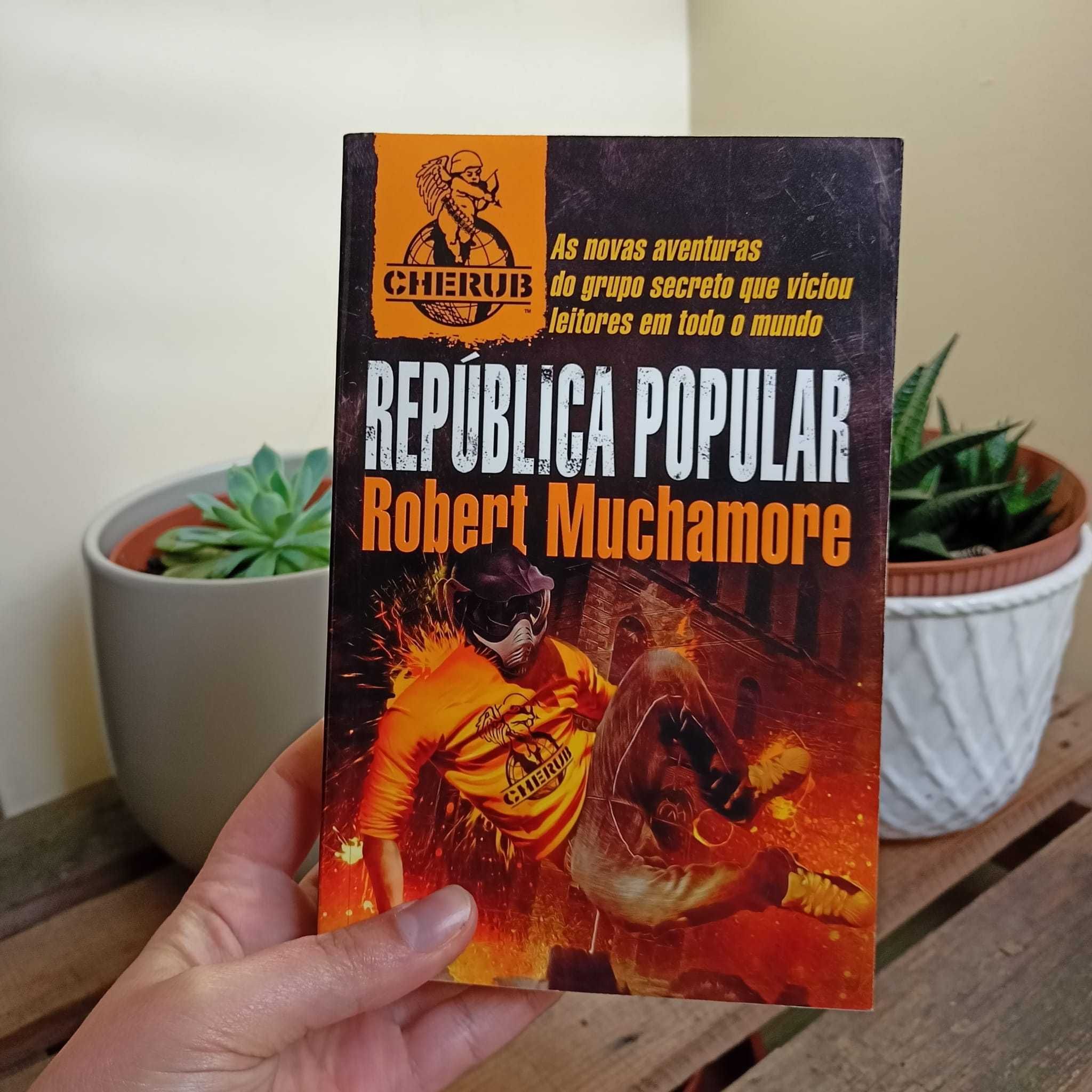 "República Popular", de Robert Muchamore