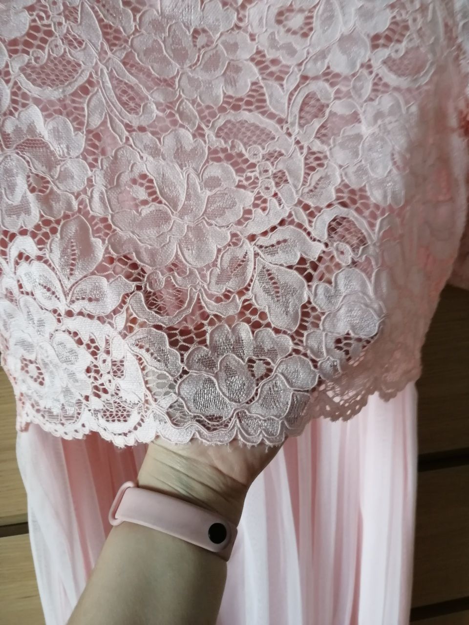Sukienka rozmiar S/M pudrowy róż koronka