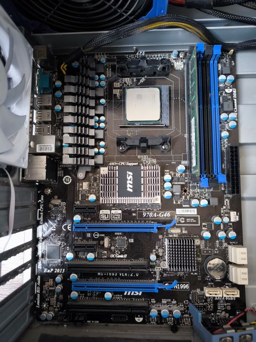 Fx8320+ MSI 970a-G46 +8gb