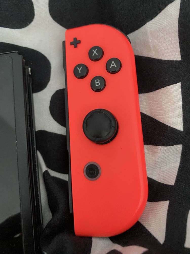 nintendo switch z trzema grami