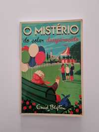 Livro "O mistério do colar desaparecido"