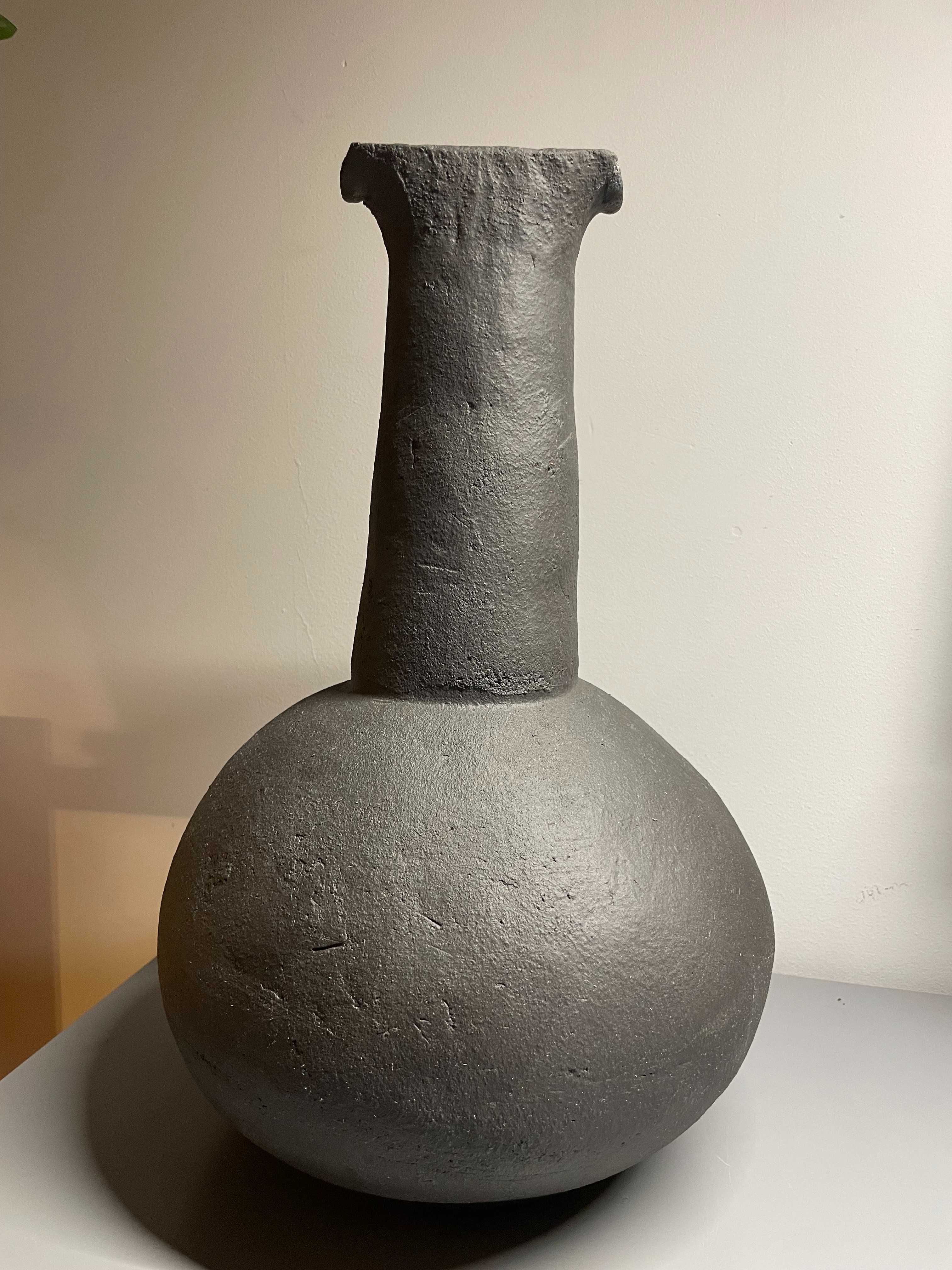 Ręcznie Wykonany Wazon Ceramiczny - Nowoczesny Styl