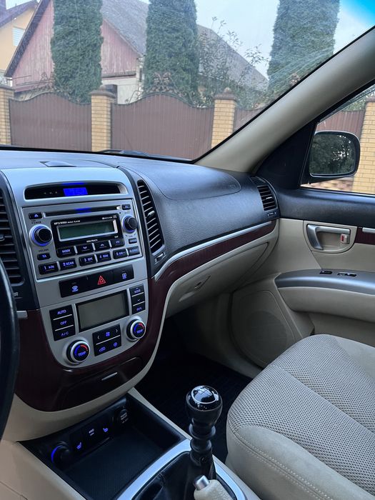 Продаю Hyundai Santa Fe 2007