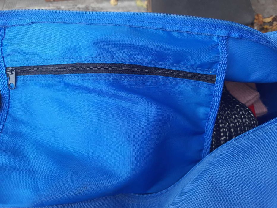 Спортивна сумка блакитна.
