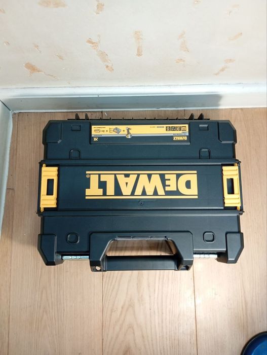 Продам Dewalt набір іпакт новий!!!