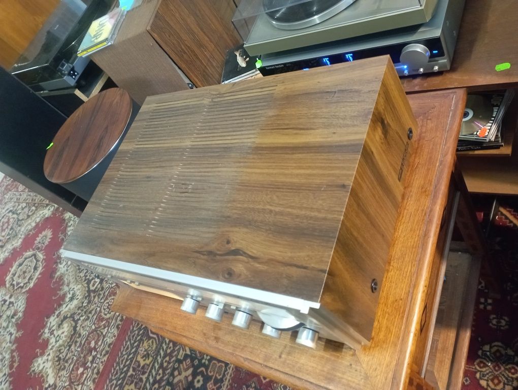 Amplituner Marantz SR1000