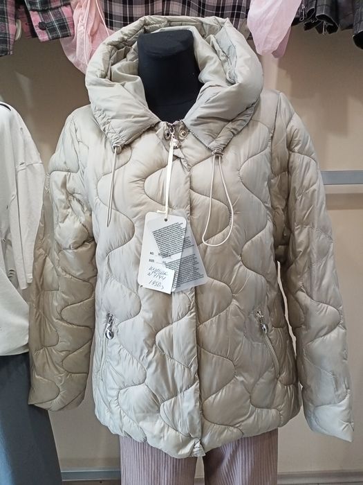 Куртка осінь батал з капюшоном 2 розміри