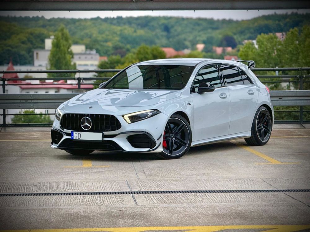 Wynajem Mercedes A45s amg - Wydech Hooliex - Wypożyczalnia aut.