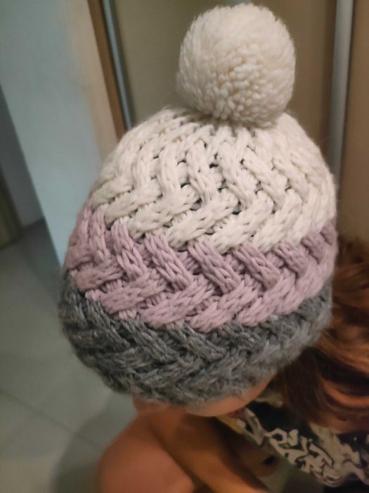 Czapka dziewczeca  4 F