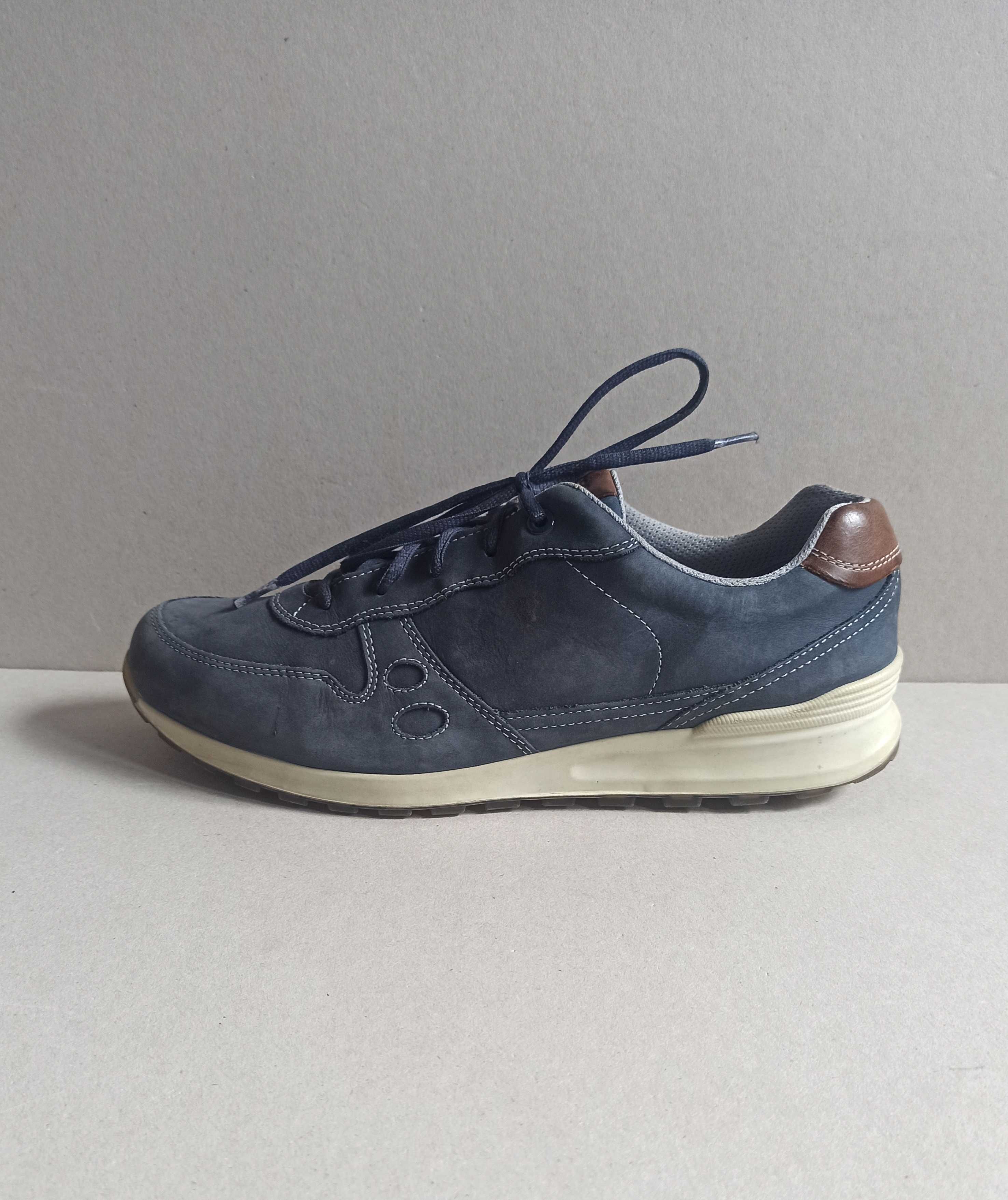 Męskie sneakersy Ecco roz.43