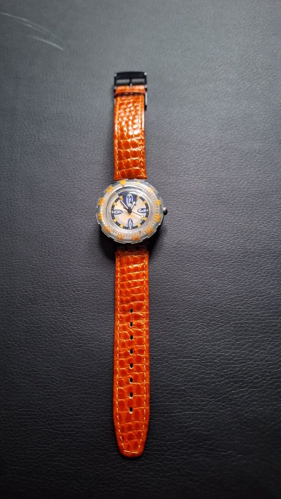 Zegarek pomarańczowy swatch