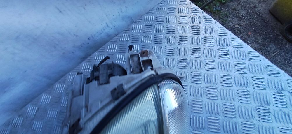 Mercedes R170 Lampa Lewa przód Kierunek