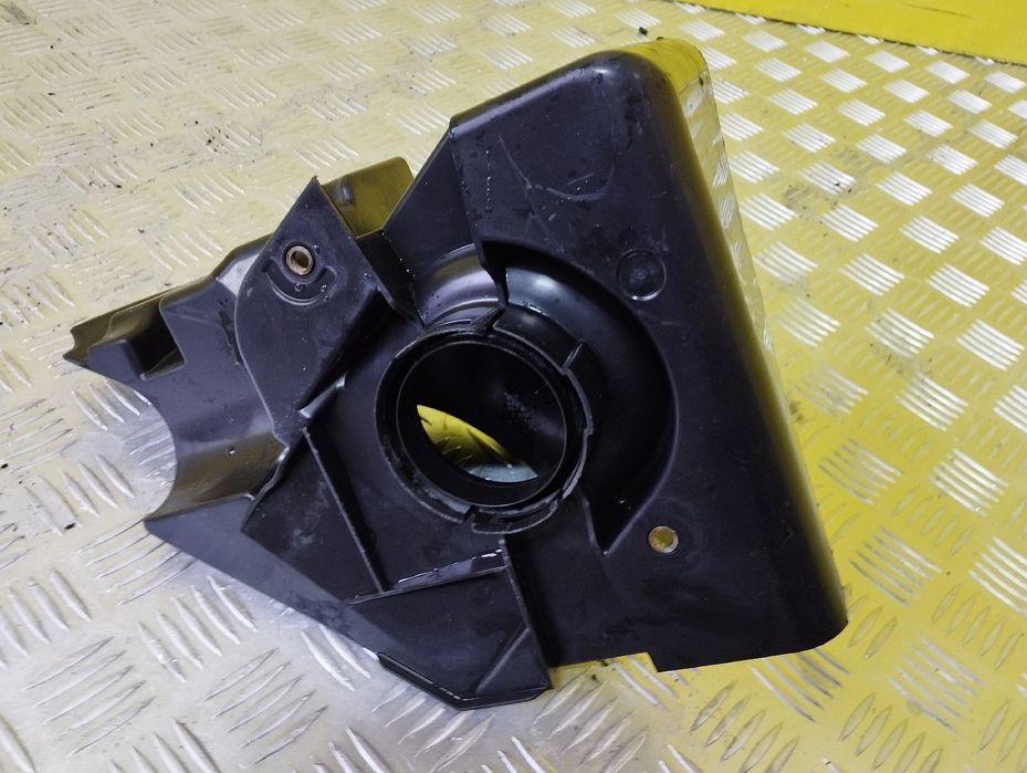 Топливозаборник моторного відсіку Рено Трафік 3 Опель Віваро паливо