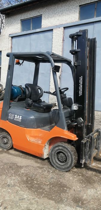 Навантажувач Toyota 7FGF15  1.5 т на 3.7 м.газ/бенз сайшифт