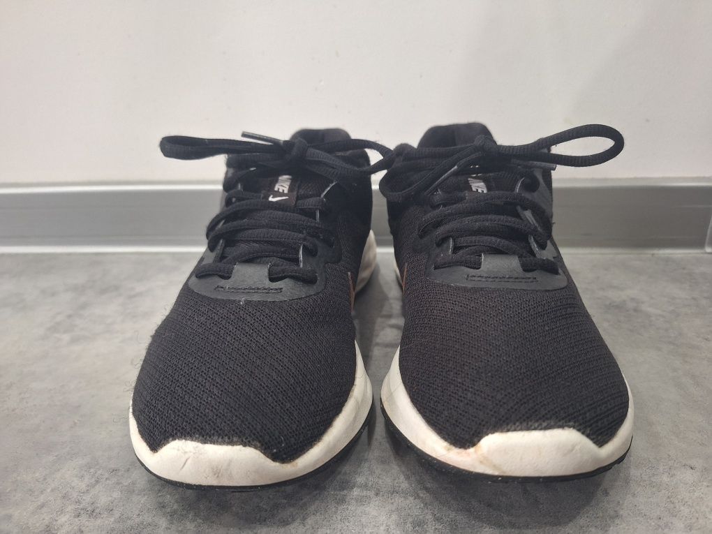 Buty nike revolution 6