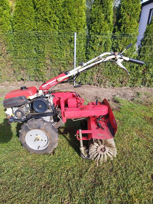 Iseki A 400 traktorek dzik