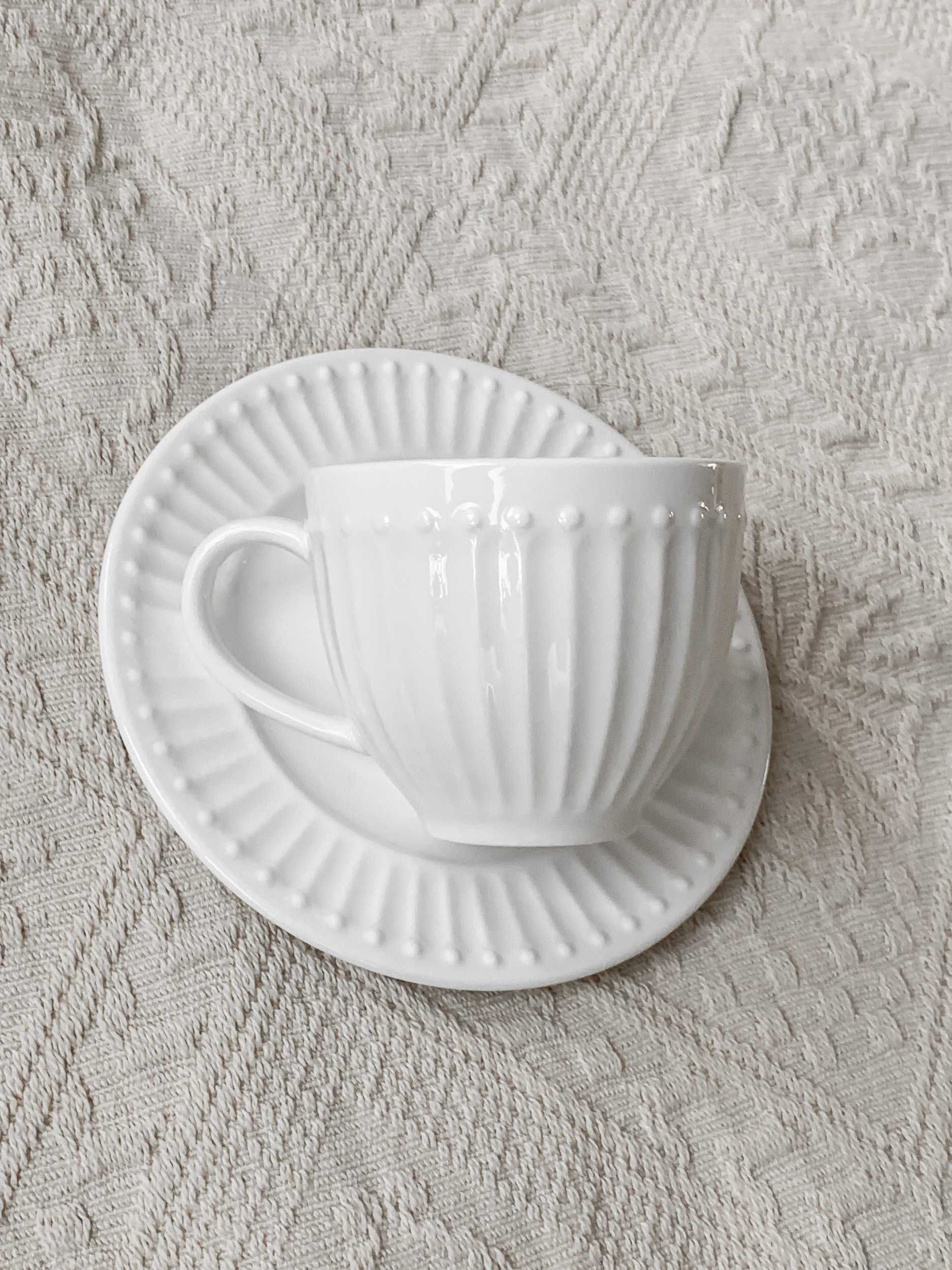 home&you filiżanka ze spodkiem Carrina porcelana biała 120 ml