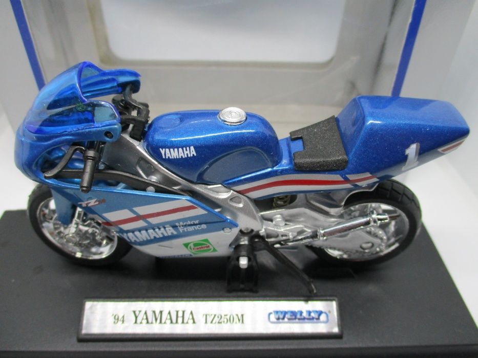 Brinquedo de coleção Yamaha motorcycle 1.18, 1994 welly TZ250M