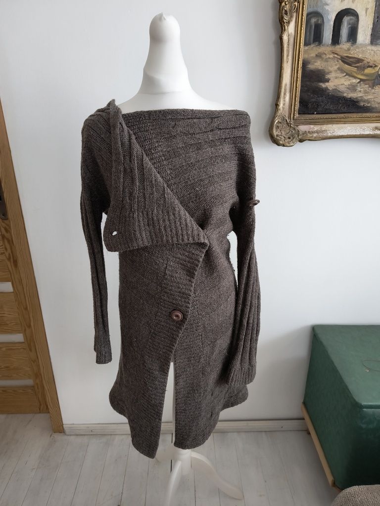 Sweter damski z wełną asymetryczny rozmiar M