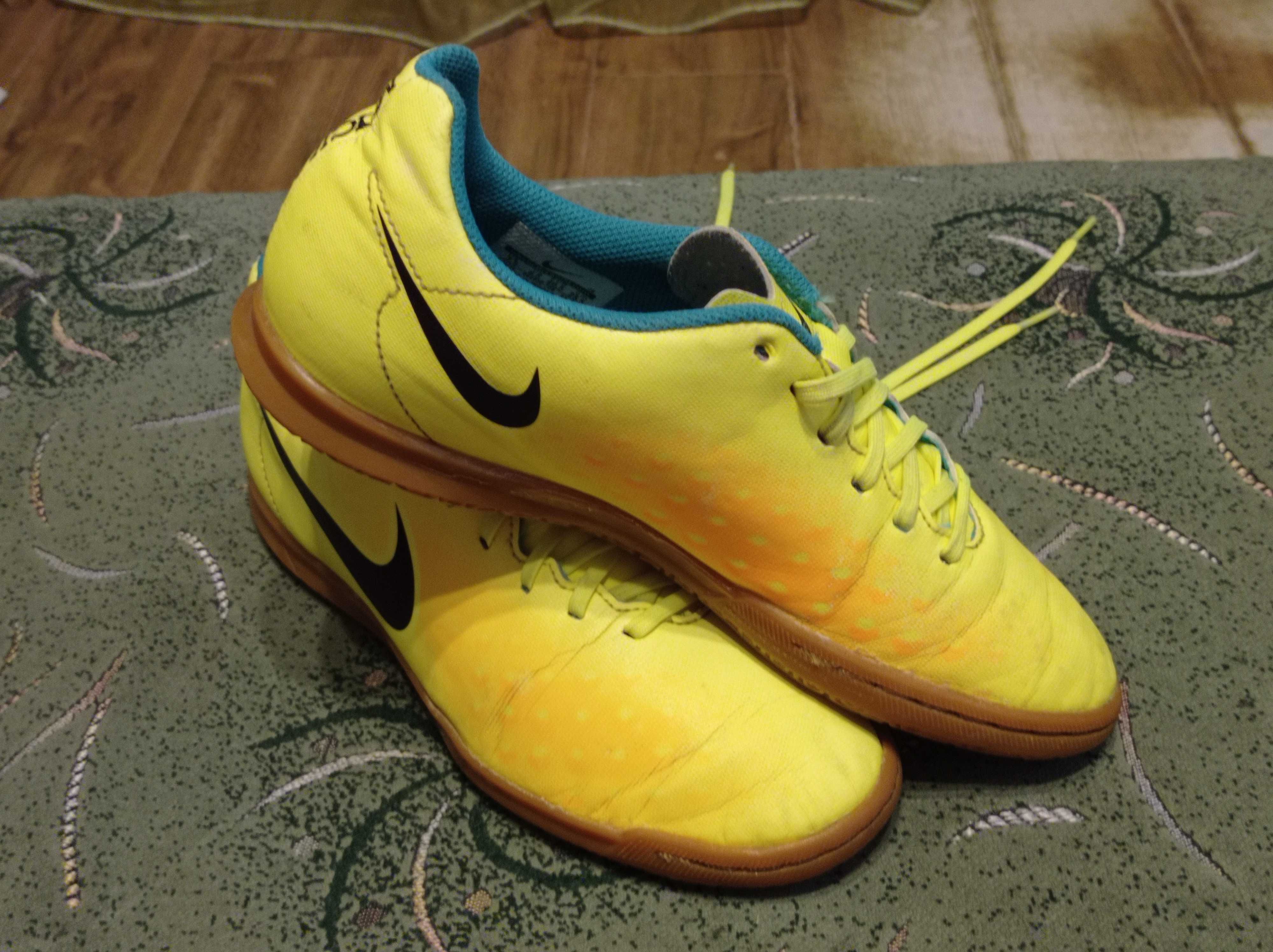 Футзалки Nike Magista X оригинал размер-40 стелька-25,5см