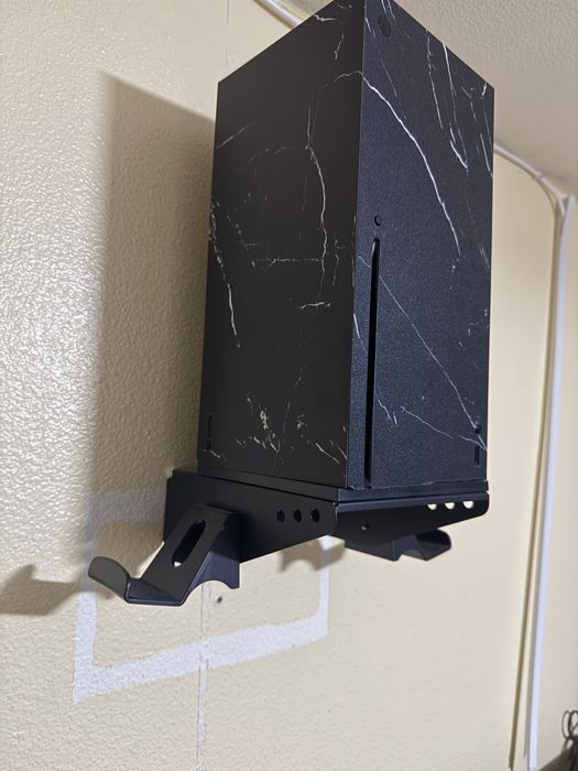 Xbox Serie X 1TB + Headphones Microsoft + Suporte Parede