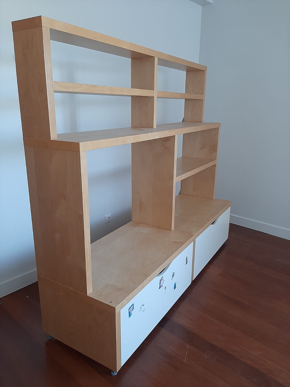 Móvel IKEA prateleiras e 2 gavetoes