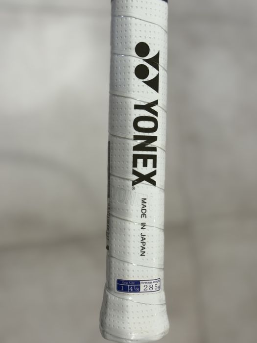 Nowa rakieta Yonex Ezone 100L Black G1 z naciągiem Gamma iO 1.24
