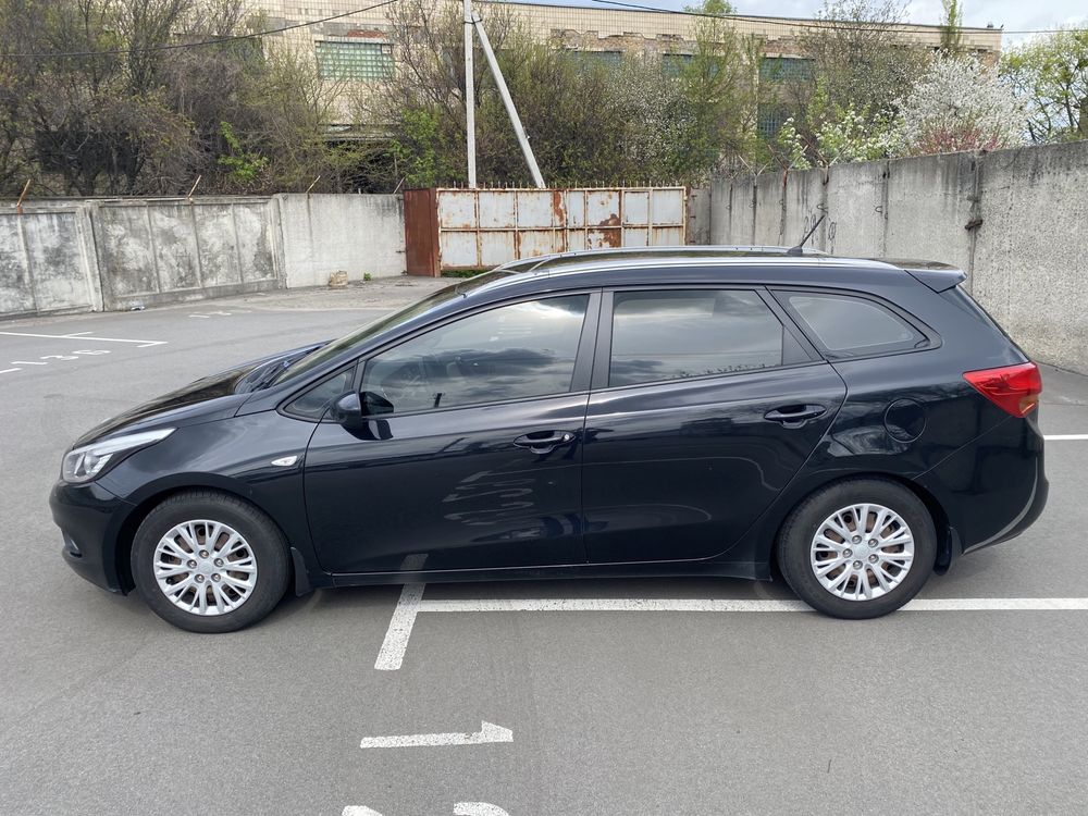 Продам Kia Ceed SW