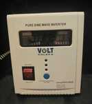 Zasilacz awaryjny (UPS). VOLT SINUS PRO 800 E 12/230V (800VA/500W).