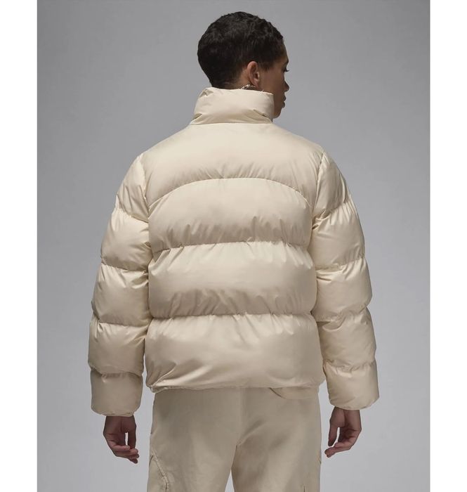 Пуховик женский Air Jordan Puffer Beige FZ4527-203