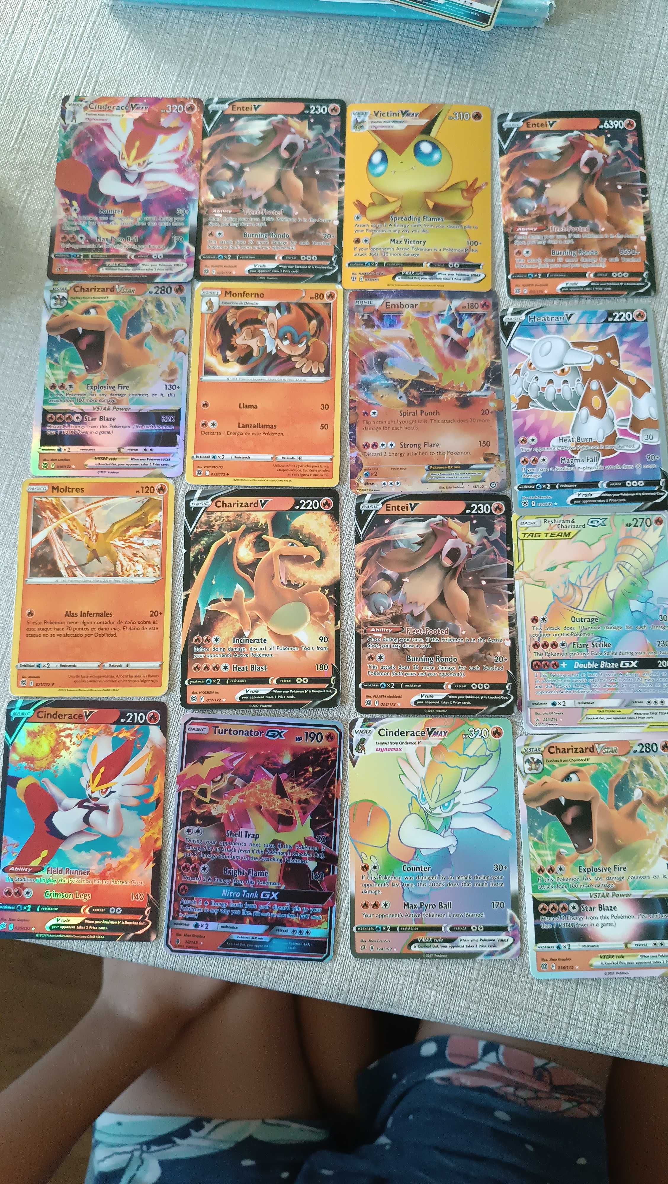 Karty Pokemon zestaw 16 kart