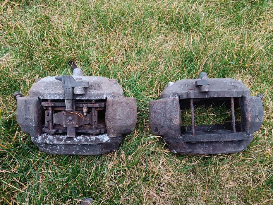 MERCEDES W211 3.2 CDI ZACISK HAMULCOWY LEWY PRAWY 312MM 4-TŁOCZKI PRZEDNI PRZÓD