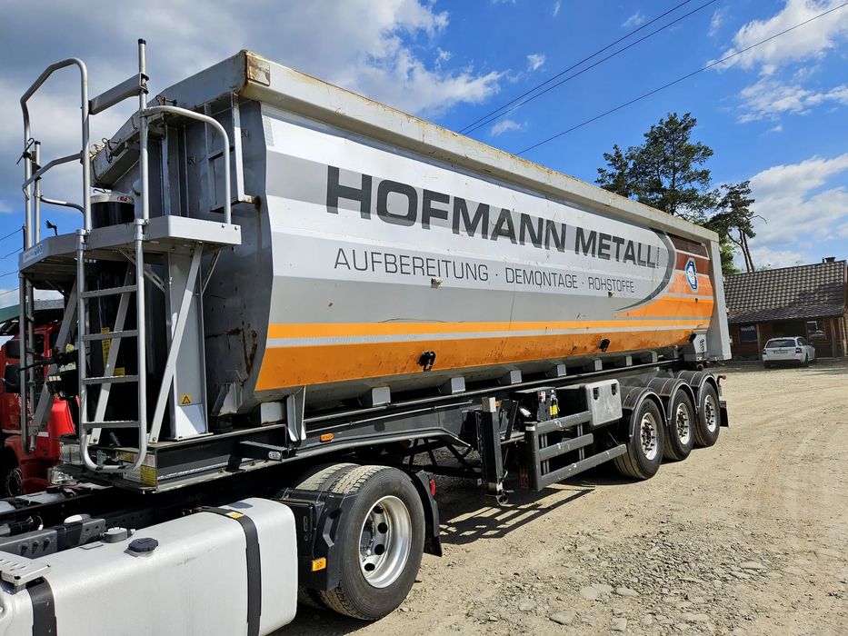 Stas S300 CX 55m3 / DO STALI / ZŁOMU / PODNOSZONA OŚ / OPONY 80%  OPONY 80% / Sprowadzona / STALOWA