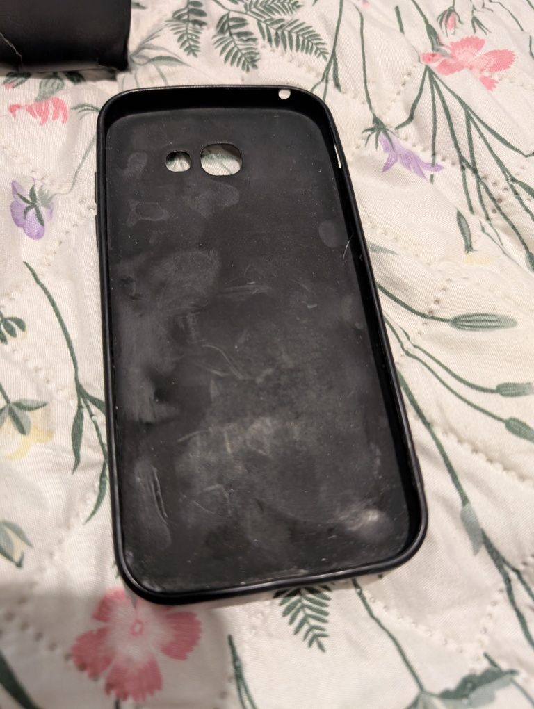 Etui do Samsung A5 - czarne z dwoma świniami