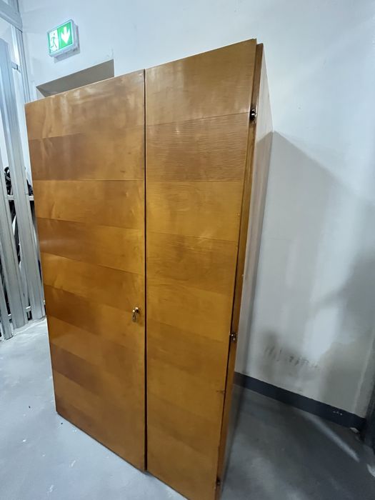 Sprzedam szafę z lat sześćdziesiątych