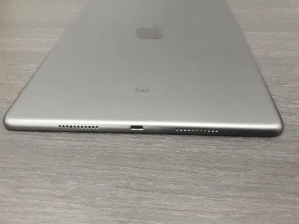 iPad Air A 2123 10.5, 4G, 256 Gb.