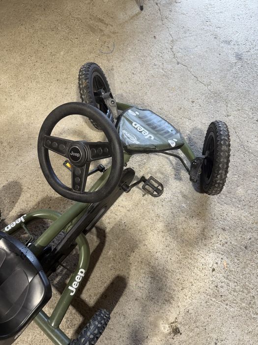 Kokard dla dzieci jeep