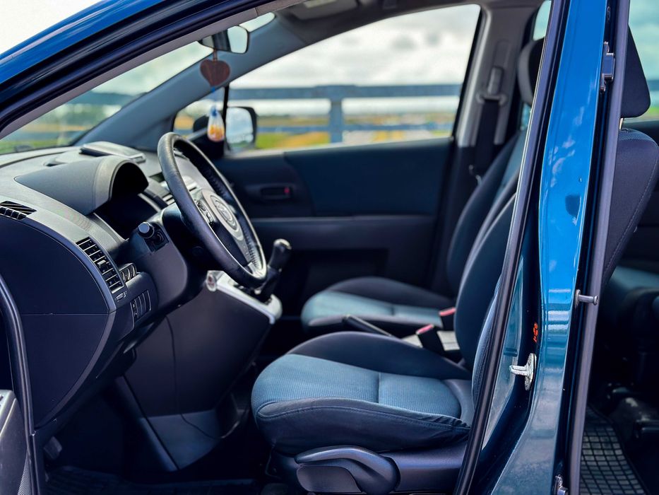 Mazda 5 WYPOŻYCZALNIA, WYNAJEM samochodu osobowego i busów BEZ KAUCJI