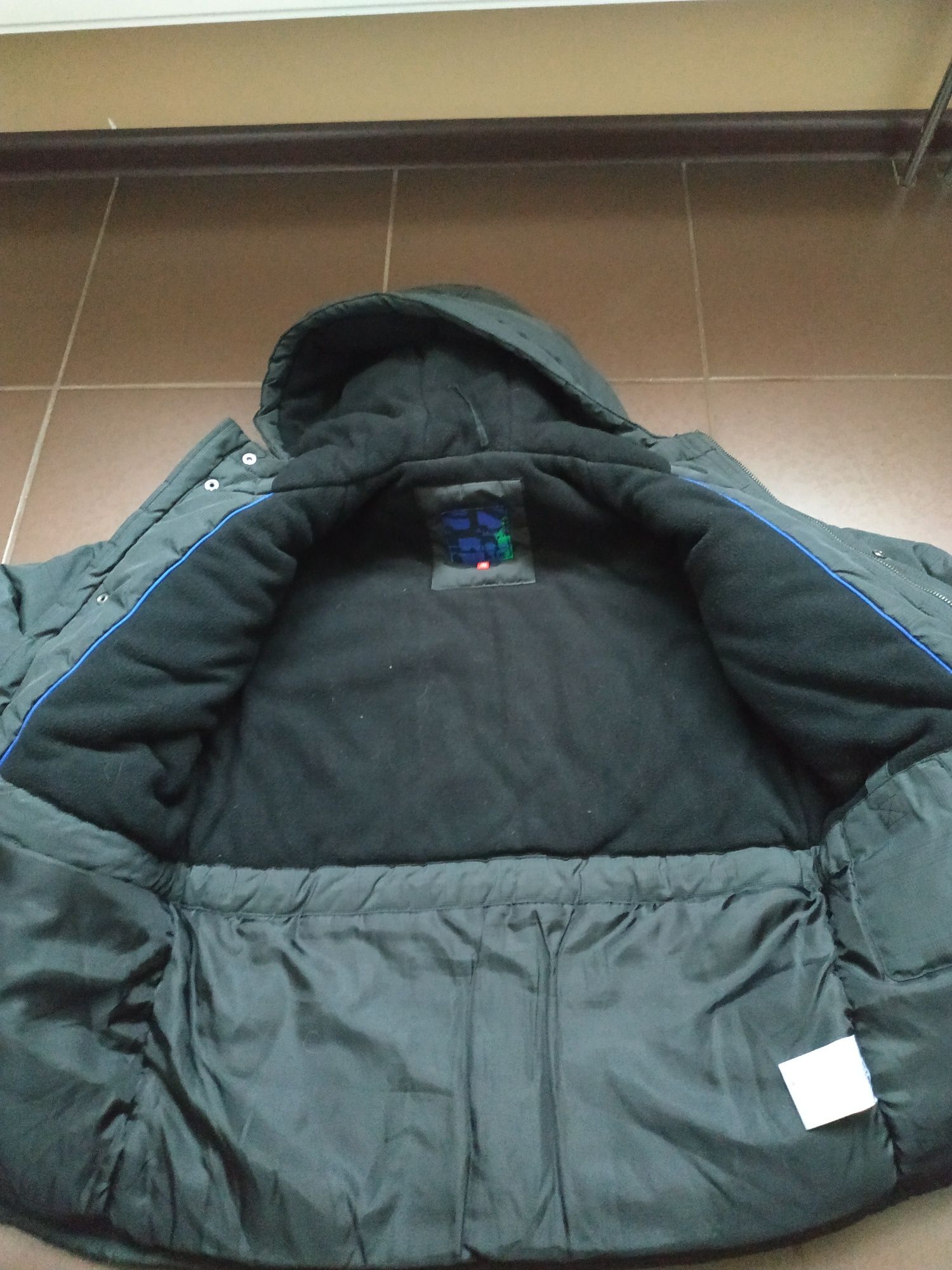 Зимова куртка для підлітка 164 р