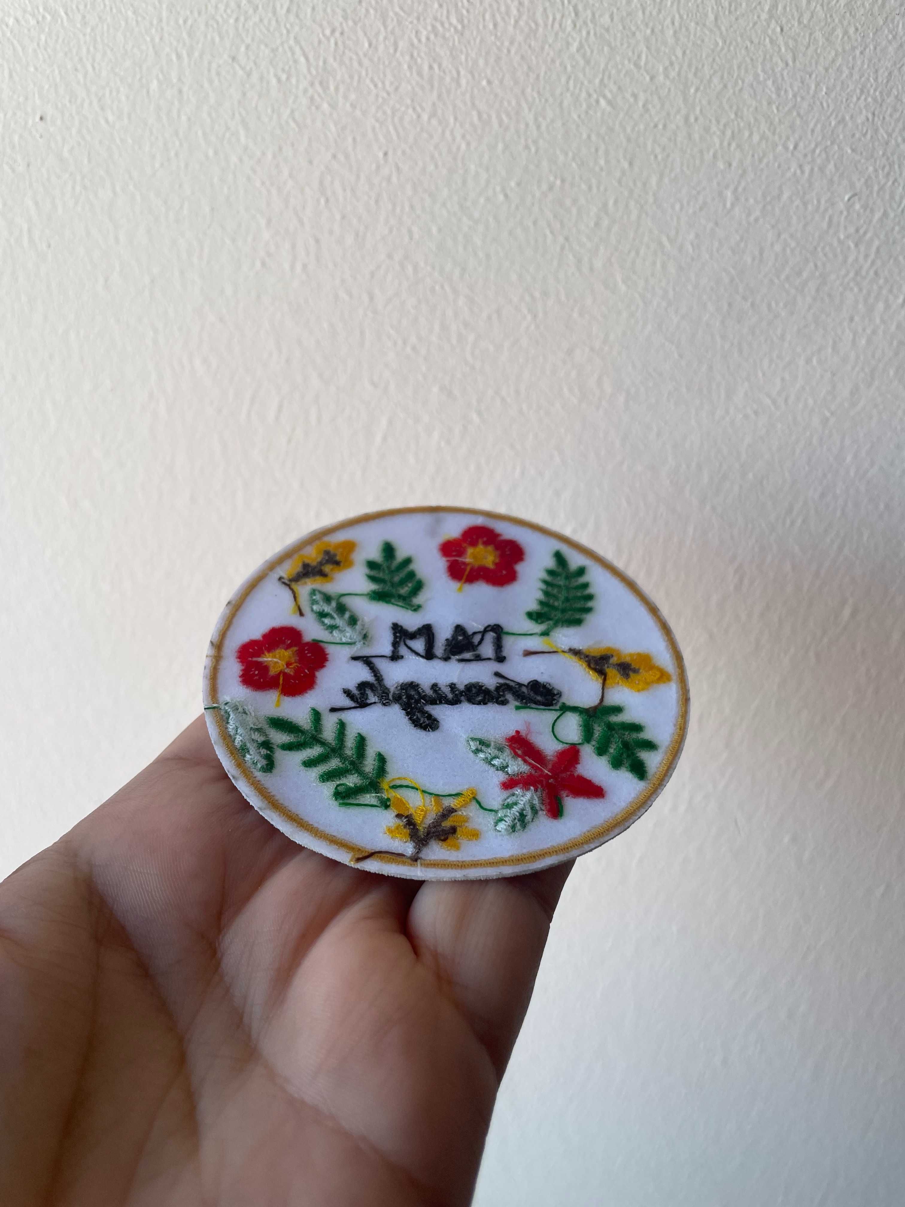 Emblema I Am Enough