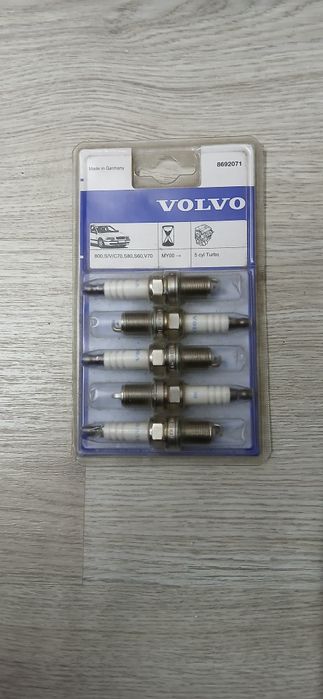 Velas Volvo Platina